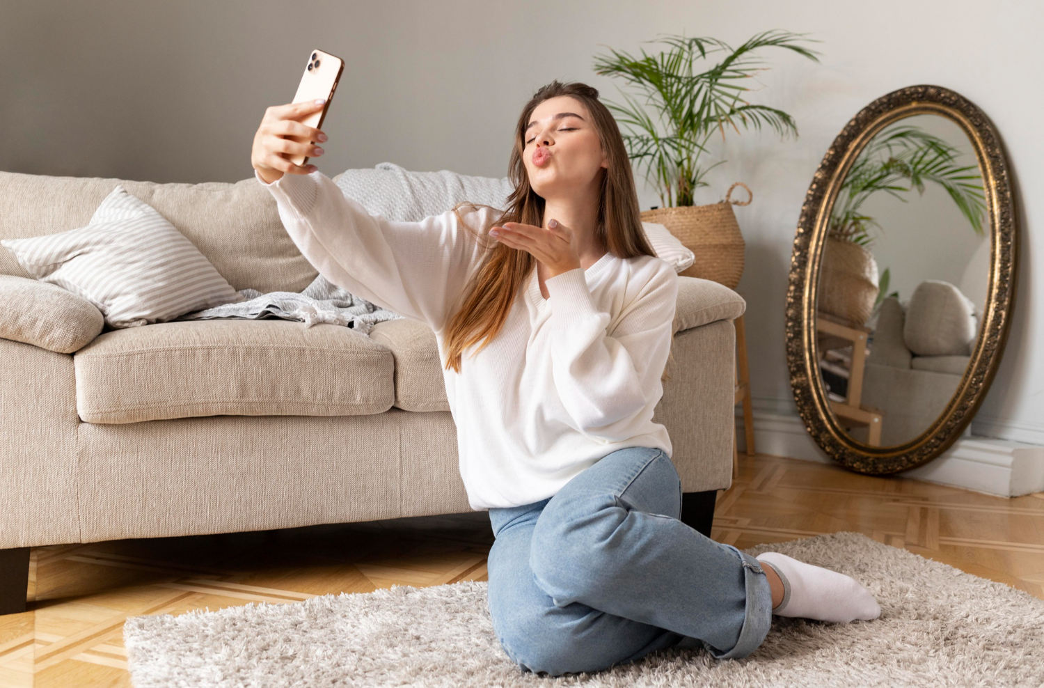 Ambiente instagramável em casa com espelhos