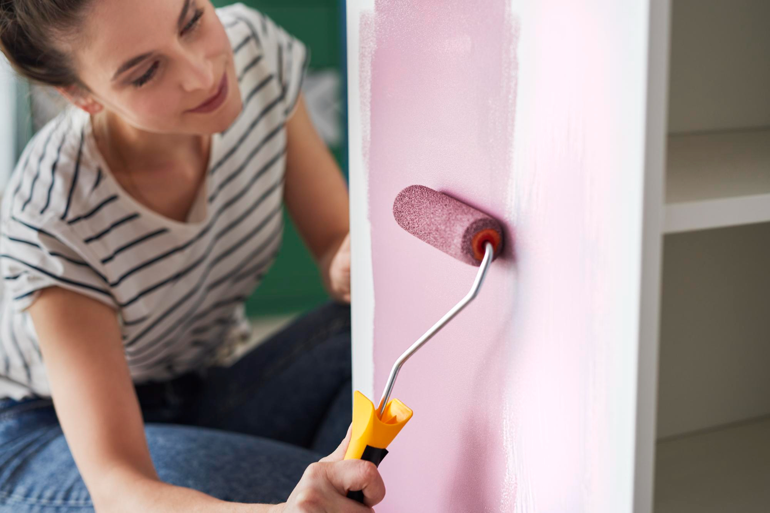 Paint walls like a pro choosing the right color